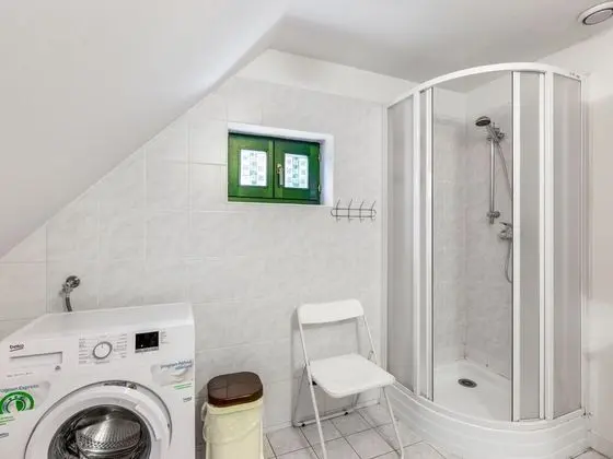 Ev
