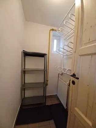 Ev