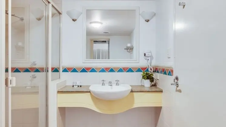 Apart Daire, 1 En Büyük (King) Boy Yatak ve Çekyat, Özel Banyo, Şehir Manzaralı
