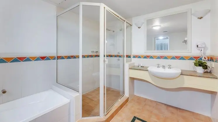 Apart Daire, 1 En Büyük (King) Boy Yatak ve Çekyat, Özel Banyo, Şehir Manzaralı
