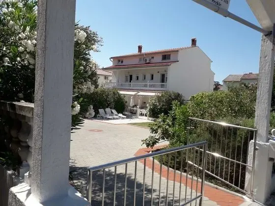 Ev, 6 Yatak Odası, Engellilere Uygun, Balkon