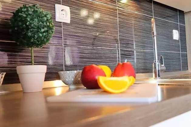 Ev (Five Bedroom Holiday Home with Pool)