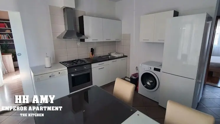 Ev, 4 Yatak Odası, Sıcak Su Havuzu