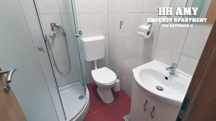 Ev, 4 Yatak Odası, Sıcak Su Havuzu