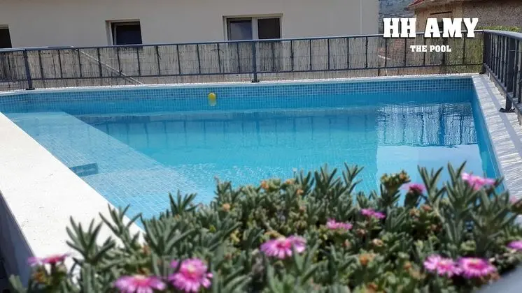 Ev, 4 Yatak Odası, Sıcak Su Havuzu