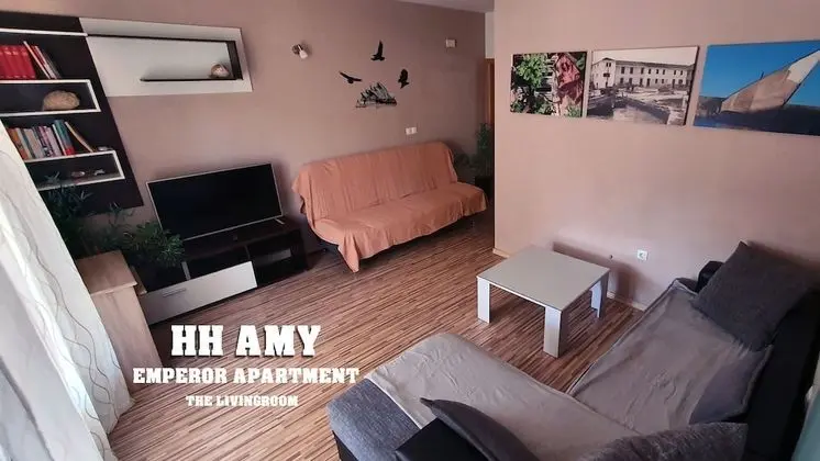 Ev, 4 Yatak Odası, Sıcak Su Havuzu