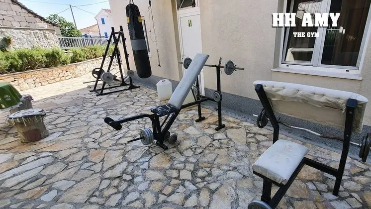 Ev, 4 Yatak Odası, Sıcak Su Havuzu