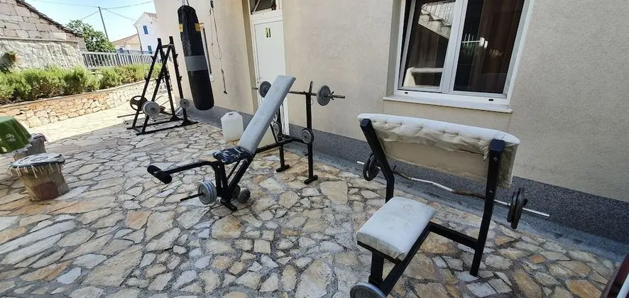 Ev, 4 Yatak Odası, Sıcak Su Havuzu