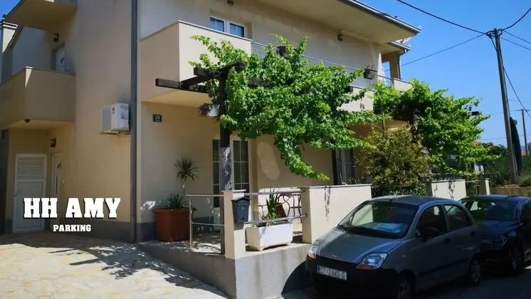 Ev, 4 Yatak Odası, Sıcak Su Havuzu