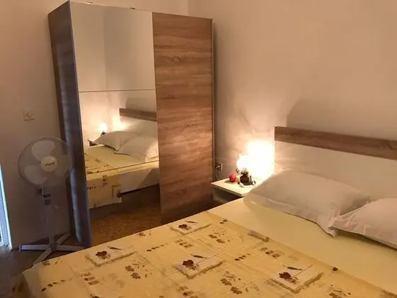 Ev (Holiday Home Ante - 50 m from beach -)