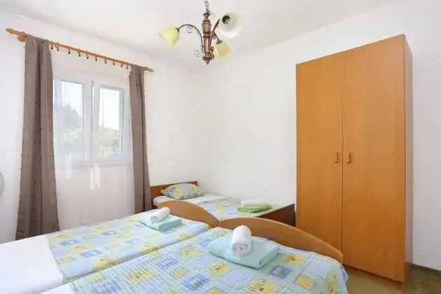 Ev (Holiday Home Ante - 50 m from beach -)