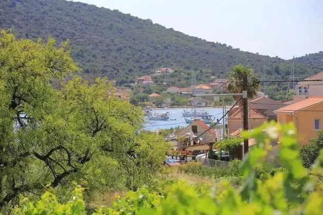Ev (Holiday Home Ante - 50 m from beach -)