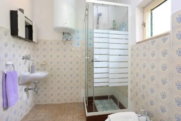 Ev (Holiday Home Ante - 50 m from beach -)