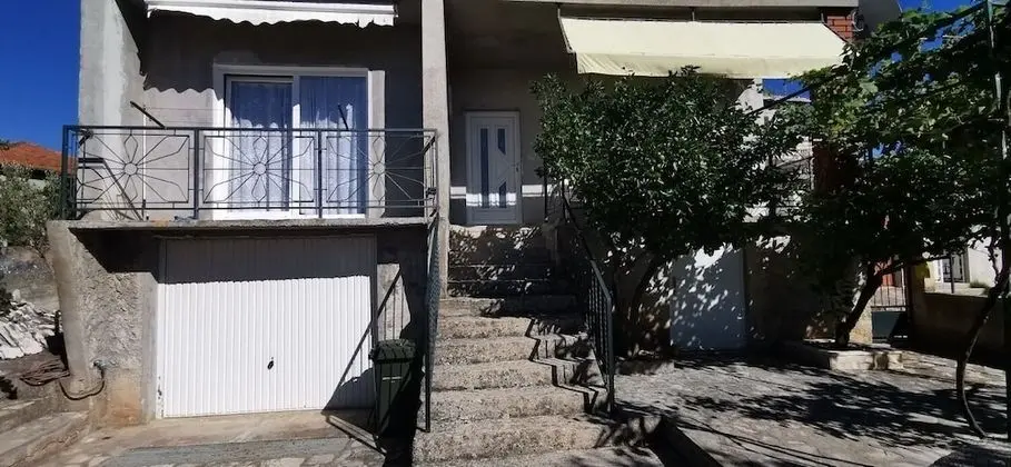 Ev (Holiday Home Ante - 50 m from beach -)