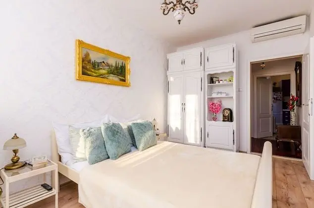 Ev (Two Bedroom Holiday Home)