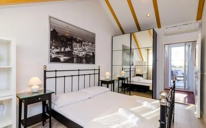 Ev (Two Bedroom Holiday Home)