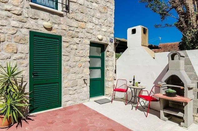 Ev (Two-Bedroom Holiday Home)