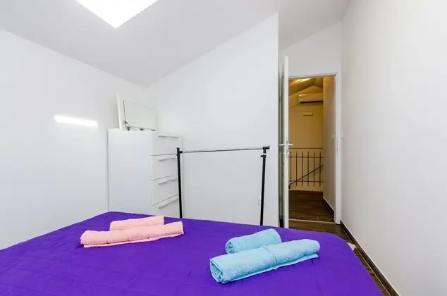 Ev (Two-Bedroom Holiday Home)