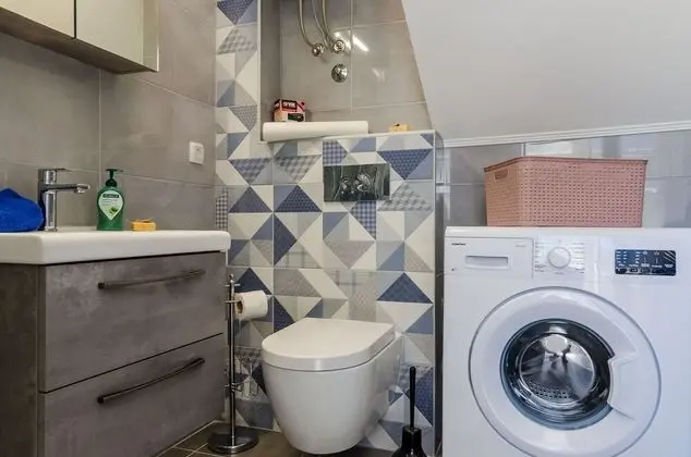 Ev (Two-Bedroom Holiday Home)