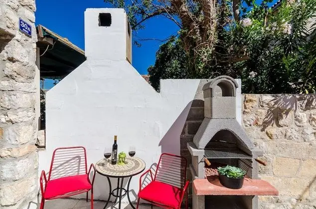 Ev (Two-Bedroom Holiday Home)