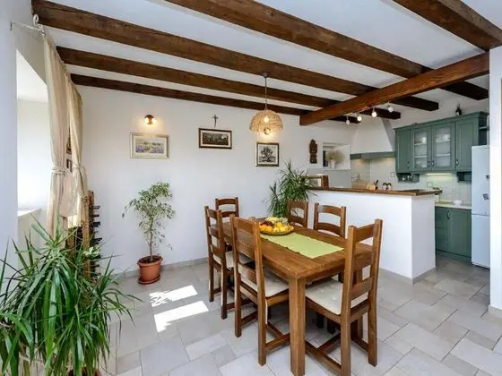 Ev (Three Bedroom Holiday Home)