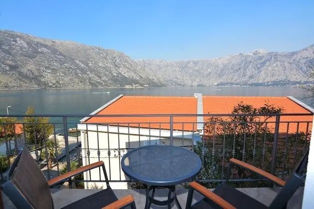 Classic Apart Daire, Deniz Manzaralı