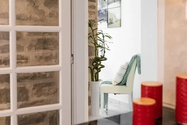 Ev (Three Bedroom House with Pool)