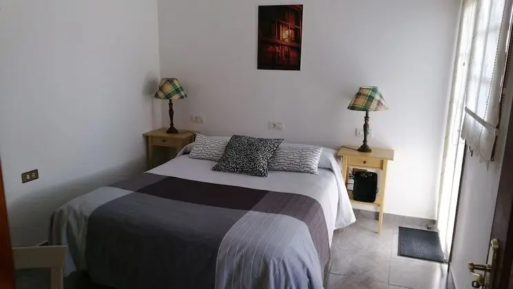 Tek Büyük Yataklı Oda, Balkon, Bahçe Manzaralı