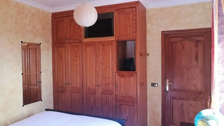 Tek Büyük Yataklı Oda, Balkon, Bahçe Manzaralı