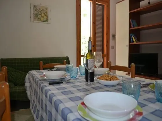 Ev, 2 Yatak Odası, Sigara İçilebilir, Veranda