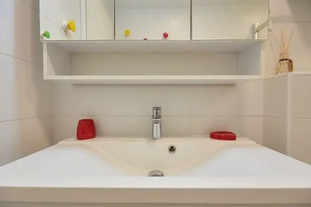 Ev (3 Bedroom HH with Garden and Sea View)