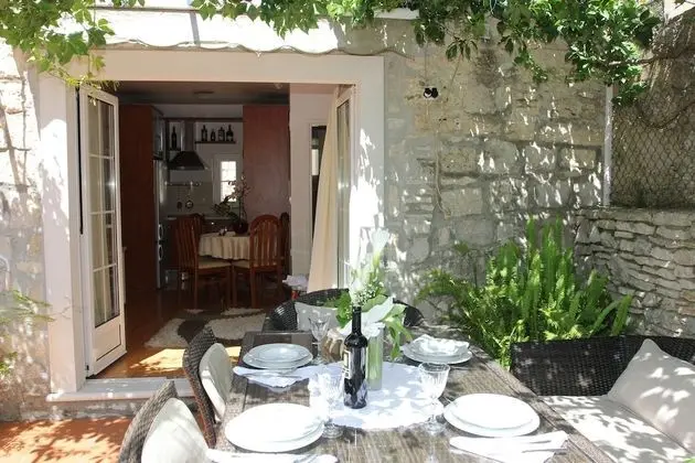 Ev (Two Bedroom Holiday Home (ST))