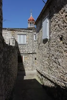 Ev (Two Bedroom Holiday Home (ST))