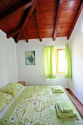 Ev (Holiday Home with Terrace)