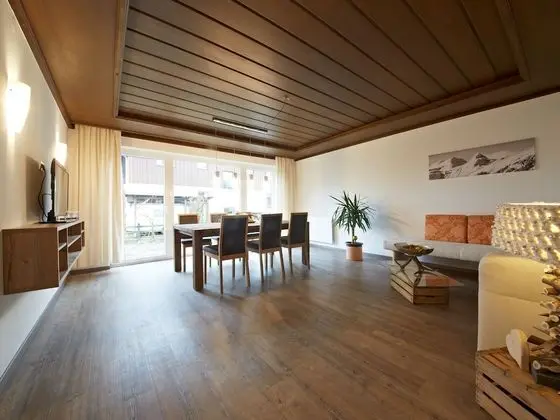 Ev, Birden Çok Yatak Odası, Sauna, Dağ Manzaralı (Holiday Home)