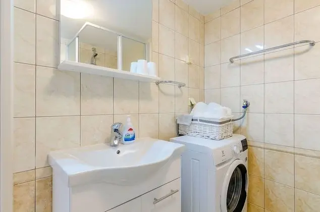 Ev (One-Bedroom Holiday Home with Terrace)