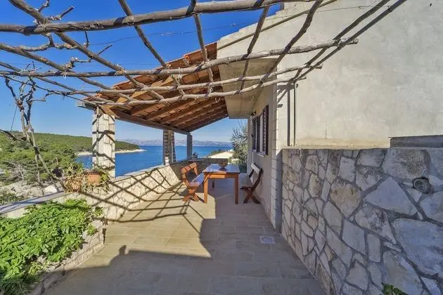 Ev (One Bedroom Holiday Home)