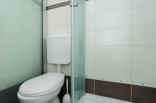 Ev (Duplex One Bedroom Apt, Terrace,Side )