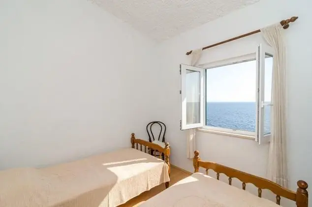 Ev (Three Bedroom Holiday Home)