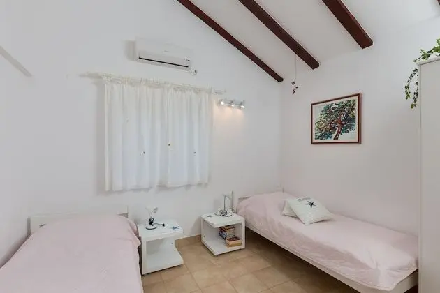 Ev (Three Bedroom Apartment - Terrace and)