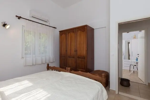 Ev (Three Bedroom Apartment - Terrace and)