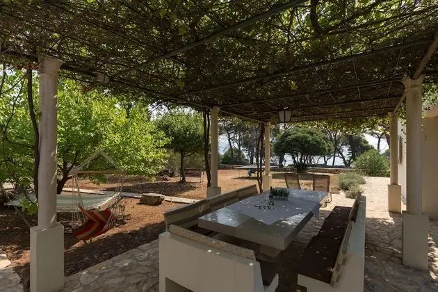 Ev (Three Bedroom Apartment - Terrace and)