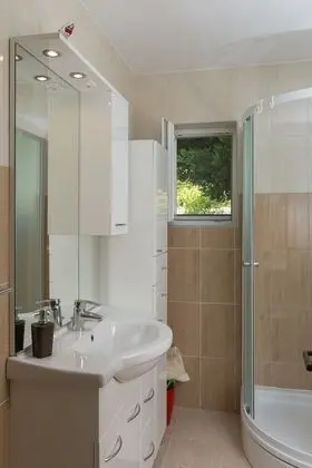 Ev (Three Bedroom Apartment - Terrace and)