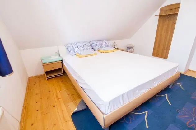 Kır Evi (Four bedroom house)