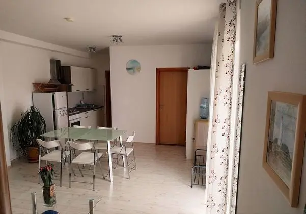 Superior Apart Daire, 2 Yatak Odası, Havuz Manzaralı