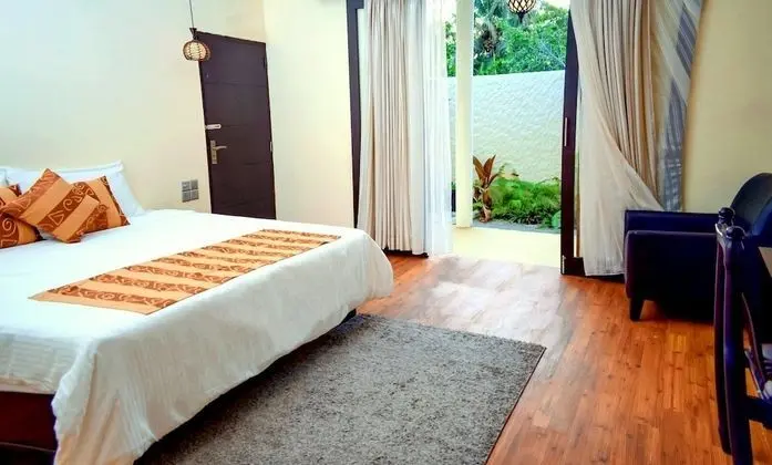 Deluxe Villa, Sigara İçilmez