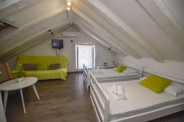 City Ev, 3 Yatak Odası, Teras (Private Garden)
