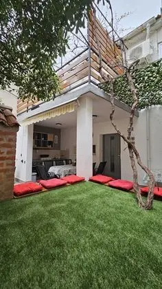 City Ev, 3 Yatak Odası, Teras (Private Garden)