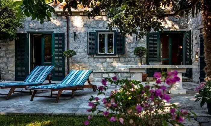 Ev (Two Bedroom Holiday Home)