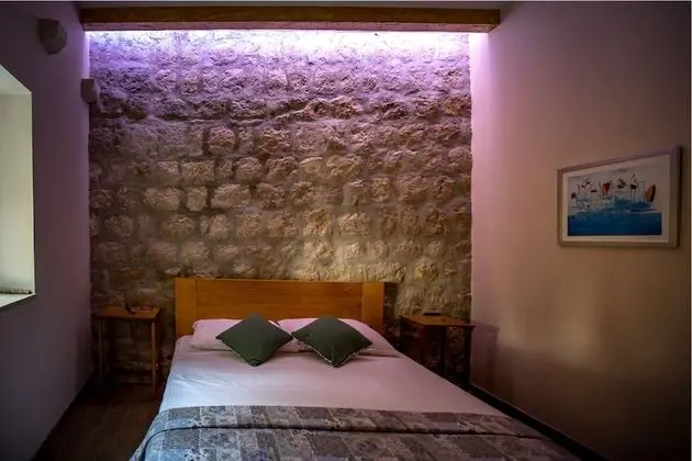 Ev (Two Bedroom Holiday Home)